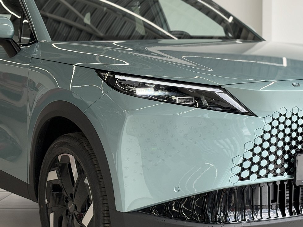 Omoda C7 Актив, зеленый