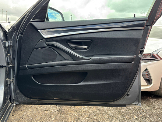 BMW 5 серии, 2013 года, пробег 259279 км