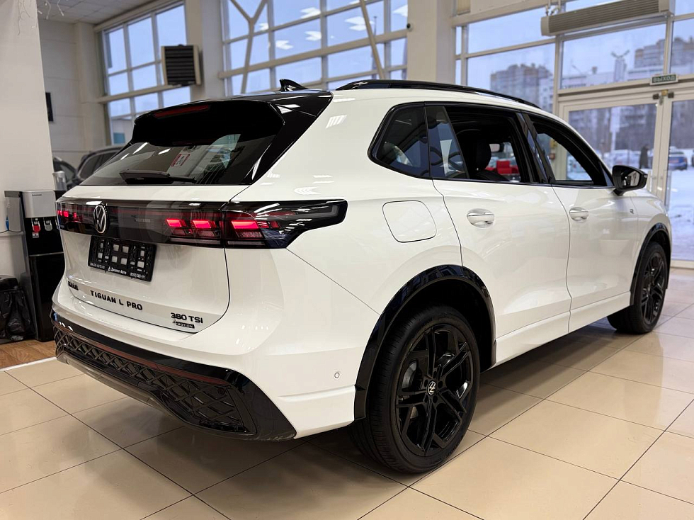 Volkswagen Tiguan R-Line Smart Leadership, белый