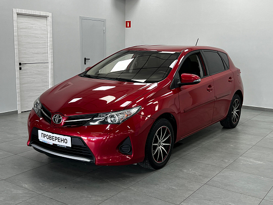 Toyota Auris, 2013 года, пробег 179650 км