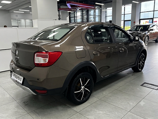 Renault Logan Stepway Life, 2020 года, пробег 91613 км