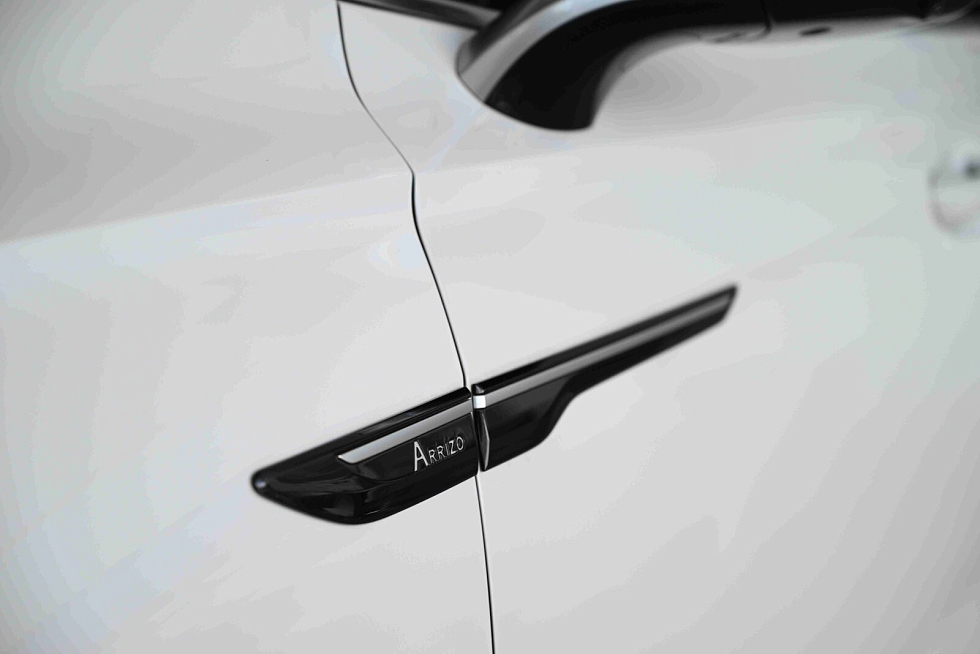 Chery Arrizo 8 Ультра Черный / Ultra Black, белый