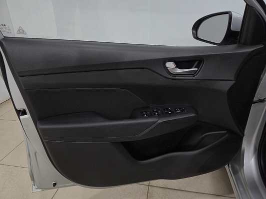 Hyundai Solaris, 2019 года, пробег 144285 км