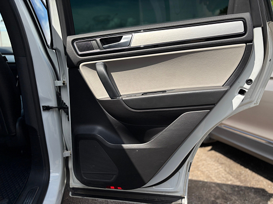 Volkswagen Touareg Wolfsburg Edition, 2017 года, пробег 185388 км