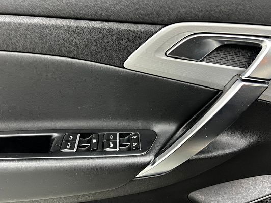 Geely Atlas Luxury, 2019 года, пробег 141981 км