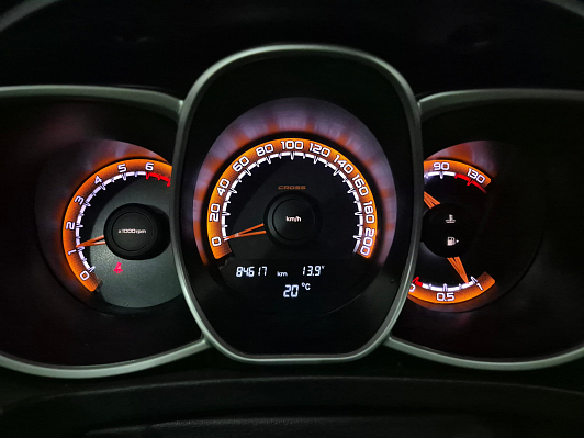 Lada (ВАЗ) Vesta Luxe Prestige, 2019 года, пробег 84533 км