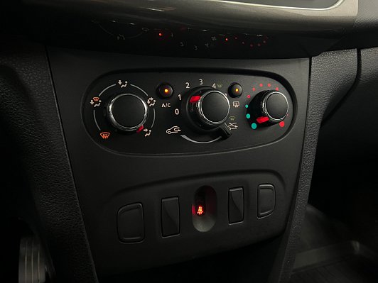 Renault Sandero Special Edition, 2021 года, пробег 83000 км