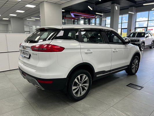 Geely Atlas, 2021 года, пробег 44719 км