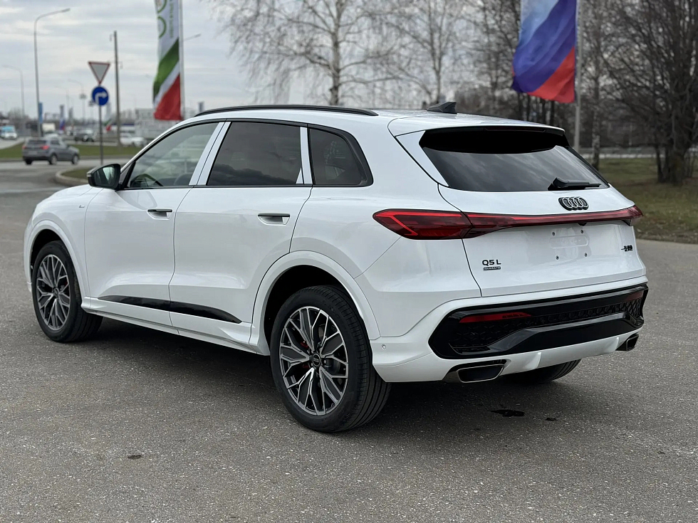 Audi Q5 Luxury, белый