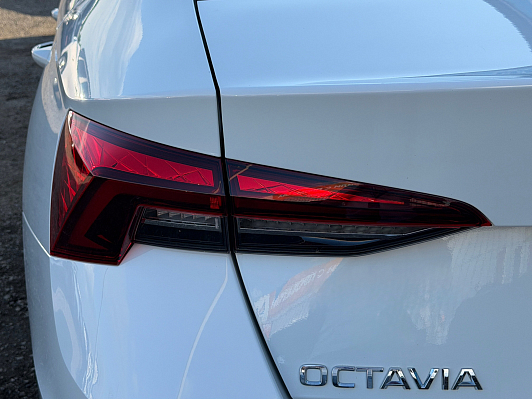 Skoda Octavia, 2021 года, пробег 112100 км