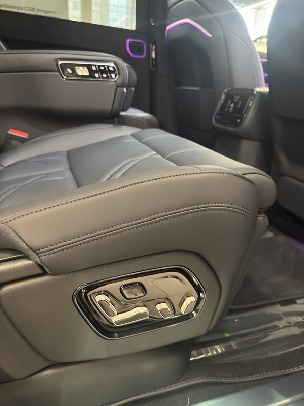 Zeekr 9X Hyper (6 seats), черный