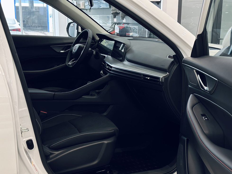 Changan CS35 Plus Техно, серебряный