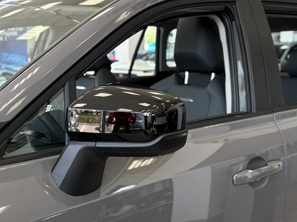 Toyota RAV4 Luxury, серый