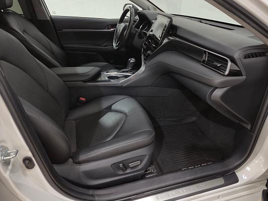 Toyota Camry GR Sport, 2021 года, пробег 51409 км