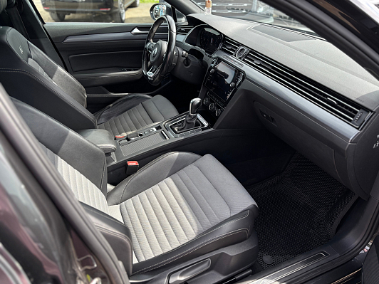 Volkswagen Passat, 2019 года, пробег 241690 км