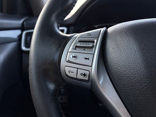 Nissan X-Trail LE, 2015 года, пробег 244320 км