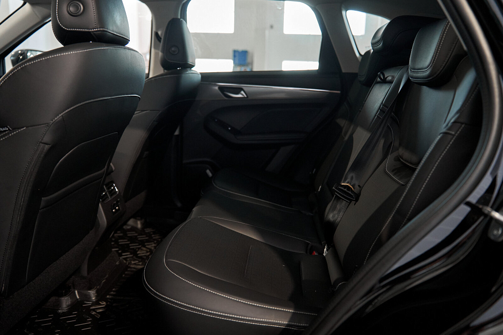 Haval Jolion Комфорт, черный