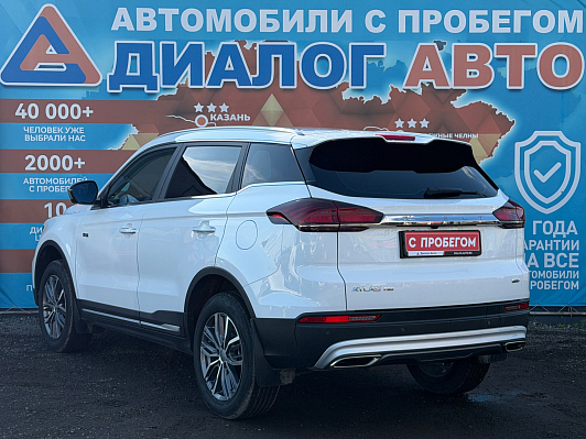 Geely Atlas Pro Luxury, 2024 года, пробег 49000 км