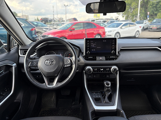Toyota RAV4 Комфорт, 2020 года, пробег 60921 км