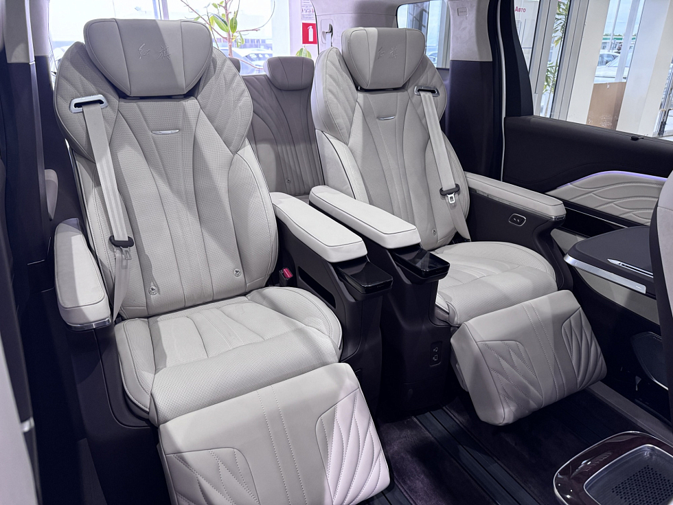 Hongqi HQ9 Бизнес (Executive), белый