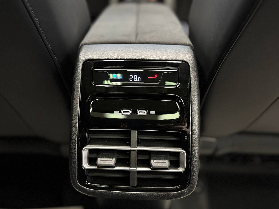 Volkswagen Tiguan R-Line Smart Leadership, белый