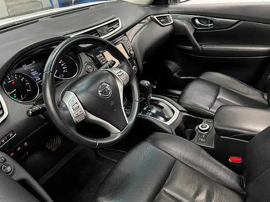 Nissan X-Trail LE, 2016 года, пробег 79000 км
