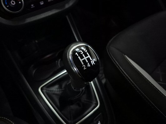 Lada (ВАЗ) Vesta Luxe Prestige, 2019 года, пробег 84533 км