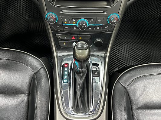 Chevrolet Malibu LTZ, 2012 года, пробег 220000 км