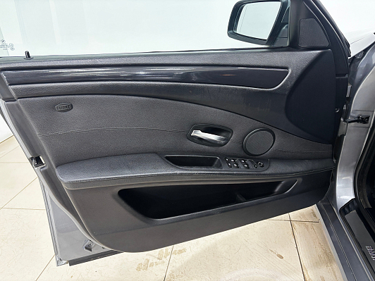 BMW 5 серии, 2009 года, пробег 236641 км