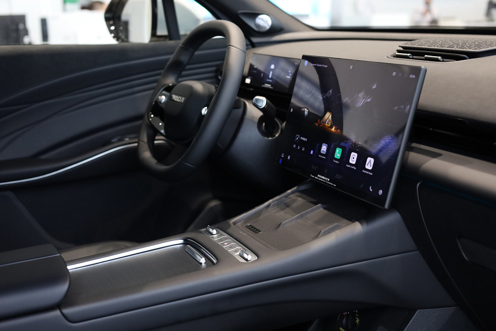 Omoda C7 Драйв, серебряный