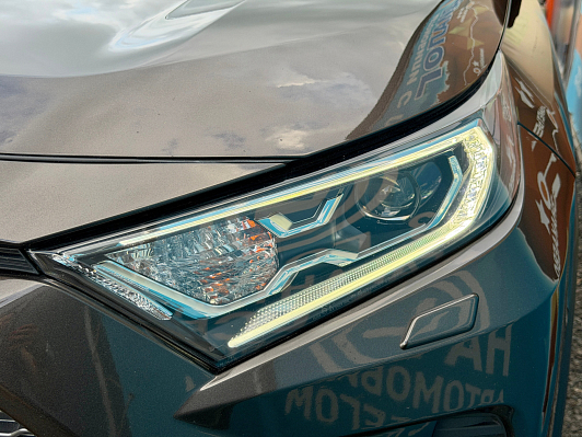 Toyota RAV4 Престиж Safety, 2021 года, пробег 102000 км