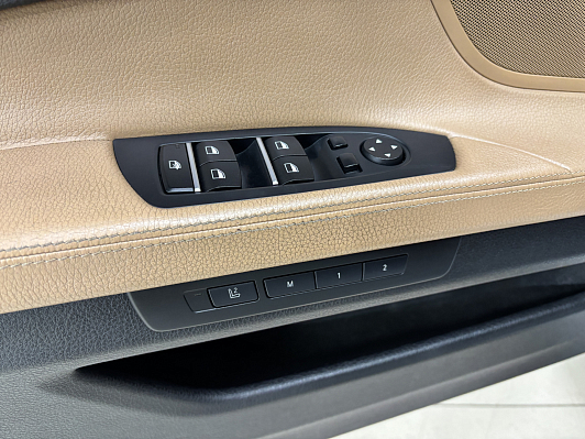 BMW 7 серии, 2012 года, пробег 196108 км