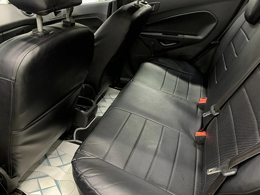 Ford Fiesta Ambiente, 2016 года, пробег 250638 км