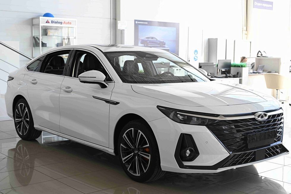 Chery Arrizo 8 Ультра Черный / Ultra Black, белый