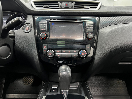 Nissan X-Trail LE, 2016 года, пробег 79000 км