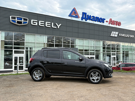 Renault Sandero Stepway Life, 2018 года, пробег 104157 км
