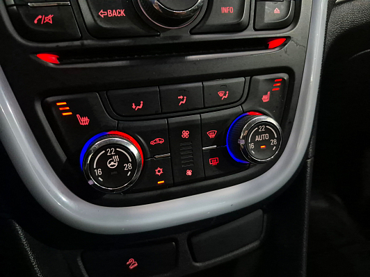 Opel Mokka Enjoy, 2013 года, пробег 213898 км