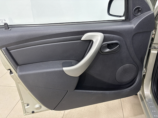Renault Sandero, 2012 года, пробег 74318 км