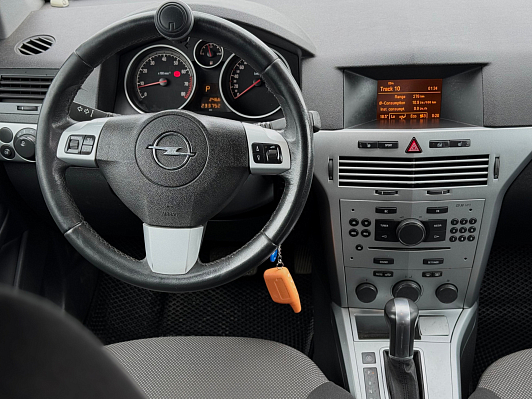 Opel Astra, 2014 года, пробег 233467 км