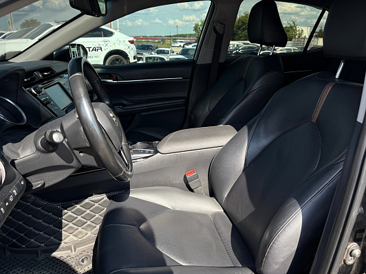Toyota Camry, 2020 года, пробег 132221 км