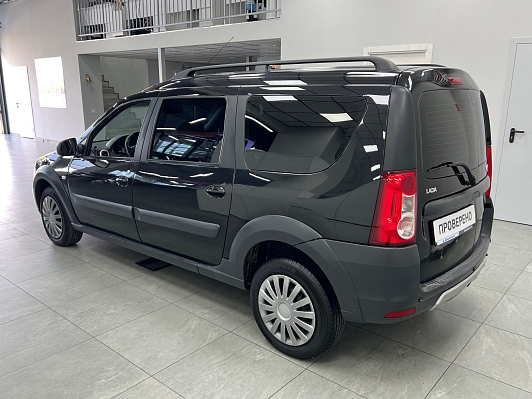 Lada (ВАЗ) Largus Comfort (5 мест), 2018 года, пробег 185261 км