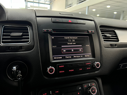 Volkswagen Touareg, 2012 года, пробег 180889 км