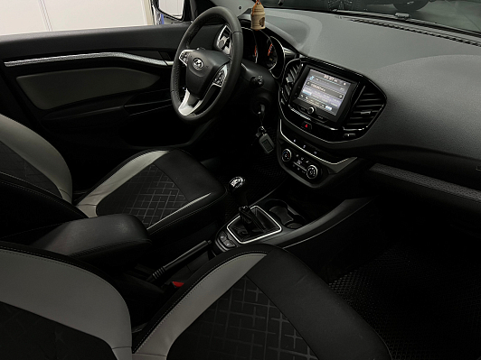 Lada (ВАЗ) Vesta Luxe Multimedia, 2019 года, пробег 119000 км