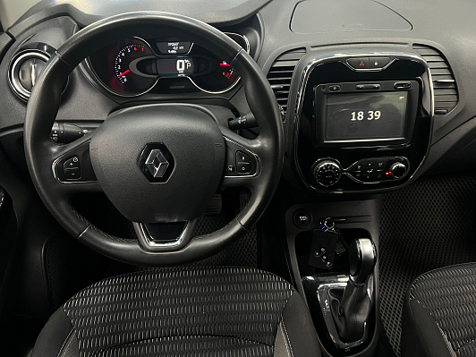 Renault Kaptur Style, 2017 года, пробег 109000 км