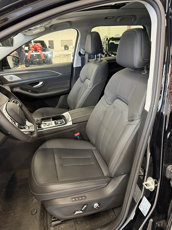 Jetour X90+ Премиум 7 мест, белый