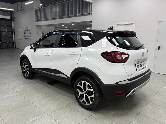 Renault Kaptur Style, 2016 года, пробег 104518 км