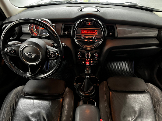 Mini Hatch Cooper, 2018 года, пробег 176000 км