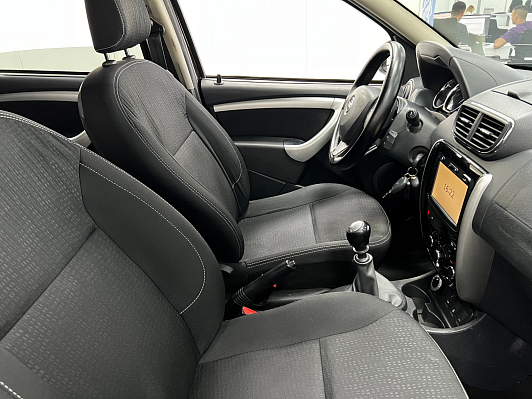 Nissan Terrano Elegance, 2019 года, пробег 105000 км