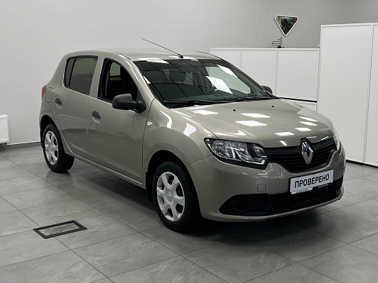 Renault Sandero, 2015 года, пробег 141377 км