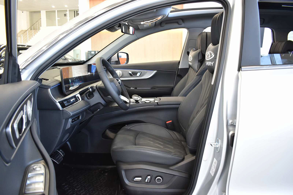 Chery Tiggo 8 Pro Max Ультима/Ultimate 4WD, серебряный
